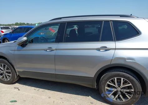 2021 Volkswagen Tiguan 2.0T S z USA, uszkodzony, nr VIN 3VV1B7AX9MM059930